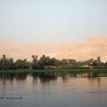 Green bank and mountains, Cruise on the Nile
