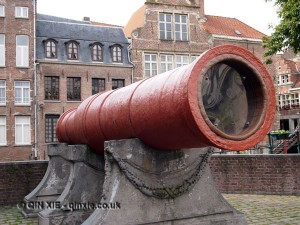 Red cannon, Ghent, Belgium