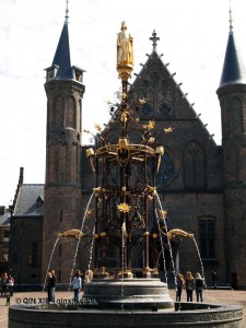 Ridderzaal statue, The Hague