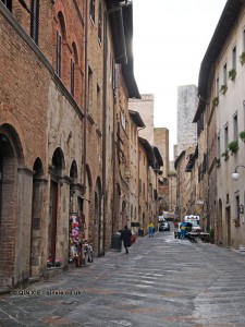 Cobbled streets, San Gimignano, Italy