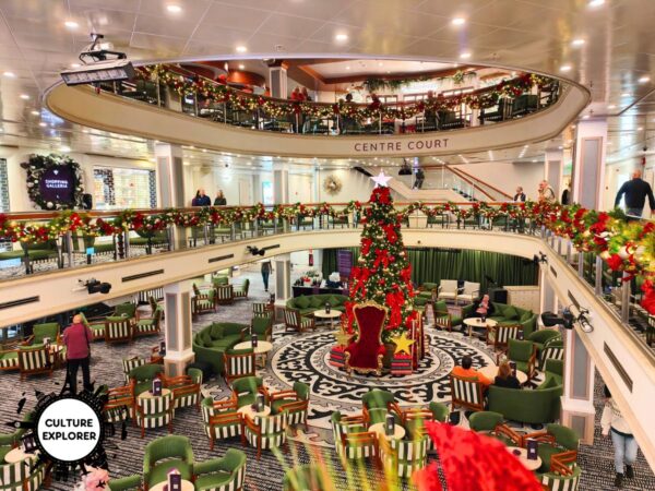 Ambassador Ambience Centre Court at Christmas copyright Qin Xie